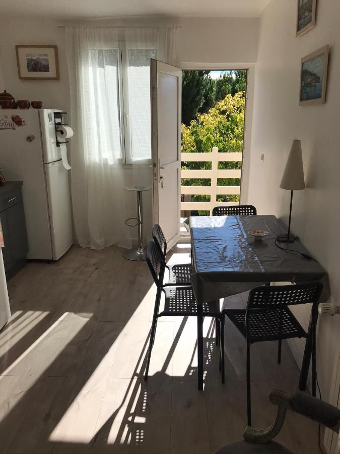 La Favola Lejlighed Mèze Eksteriør billede